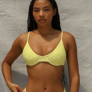 Underwire Bikini Top - neon palm wave green